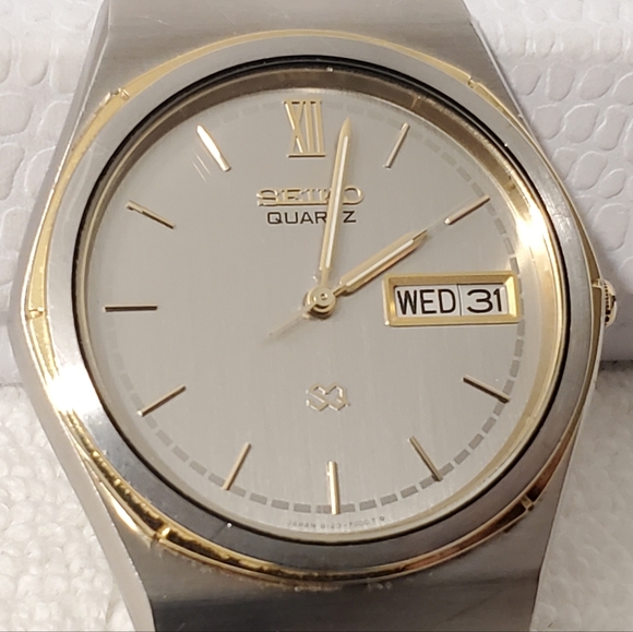 Vintage Seiko SQ Men's Stainless Steel Silver Dial Watch Day Date Five Jewels - Picture 2 of 11